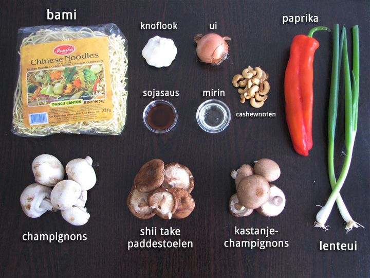 Ingrediënten voor Kantonese Bami met Groenten en Paddestoelen
